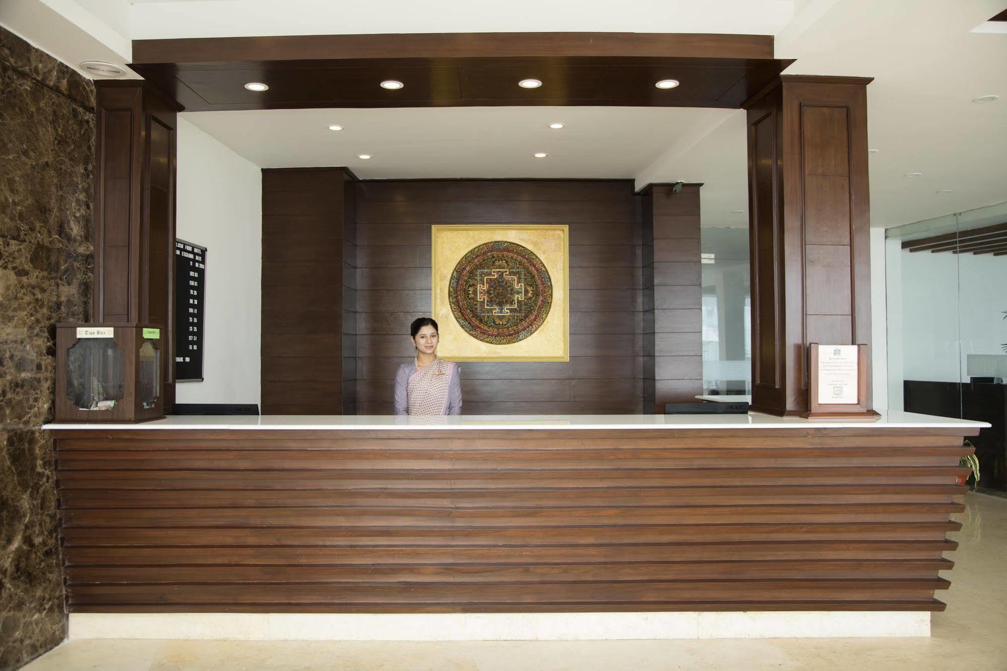 פוקהרה Himalayan Front Hotel By Kgh Group מראה חיצוני תמונה